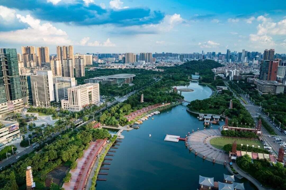 澳门正版精准免费大全，探索未来的预测与机遇（2025展望），澳门正版精准预测大全，展望未来的机遇与挑战（2025年展望）