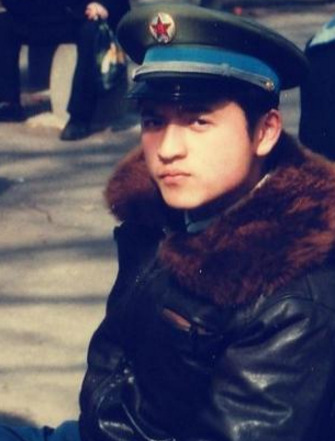 战斗机飞行员妻子的独特角色与挑战,战斗机飞行员妻子的角色与挑战,独特视角下的生活体验