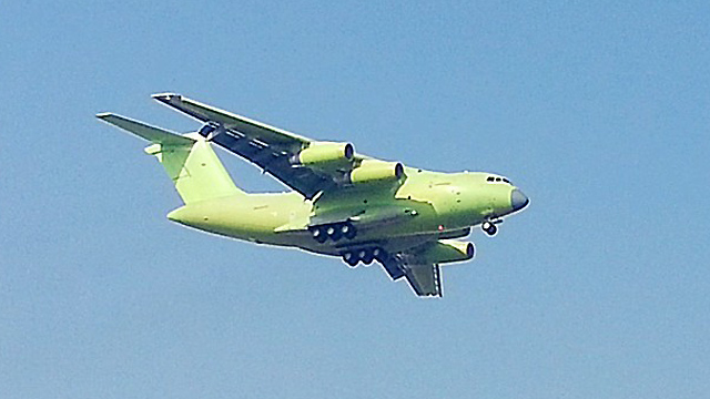 超级大本营军事论坛中的小老虎表情包GIF，军事文化与网络表情的交融，军事论坛表情包新星，小老虎GIF与军事文化的完美交融