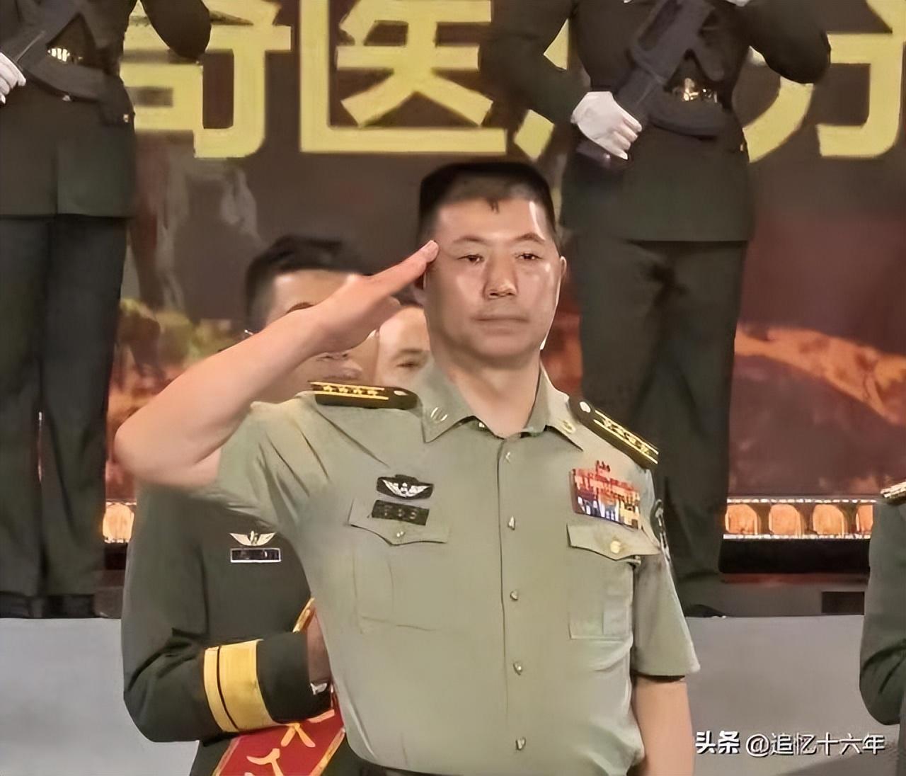 祁发宝的三兄弟及其事迹，祁发宝三兄弟事迹，英勇传奇背后的亲情纽带