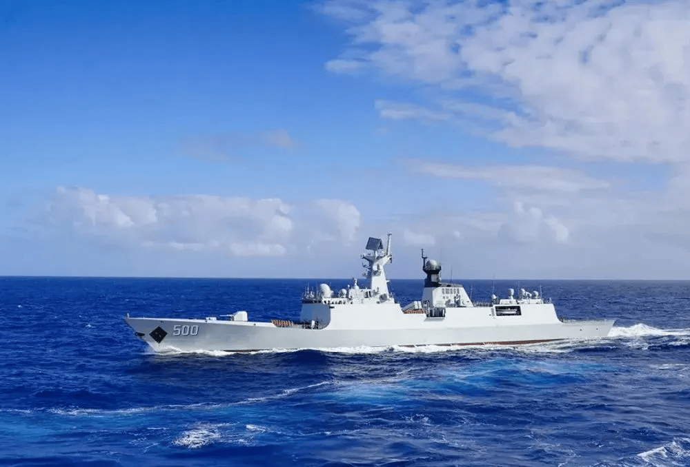 海军洪湖舰与湖北洪湖，水域守护的双向纽带，海军洪湖舰与湖北洪湖，水域守护的双向纽带联动行动