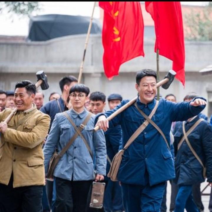 红旗渠——伟大的水利工程，铸就的奋斗精神，红旗渠，奋斗精神的铸就与伟大水利工程传奇