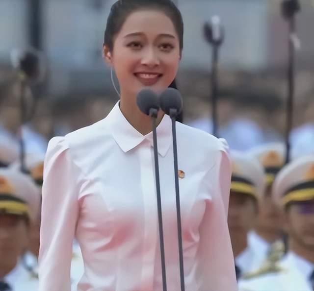 军事频道冯琳现状,绽放的职业发展与个人成长之路,冯琳的职业发展与个人成长之路,在军事频道的绽放之路