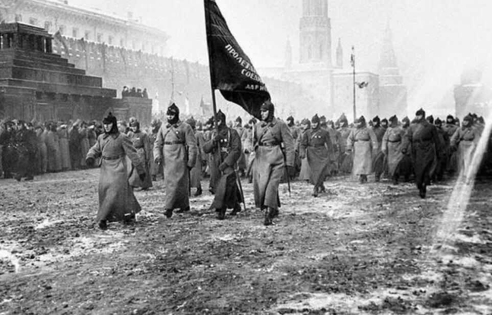 国际军事政治时事新闻网站，全球安全局势的实时观察与深度解读，全球军事政治动态，国际时事新闻网站的安全局势深度观察与解读