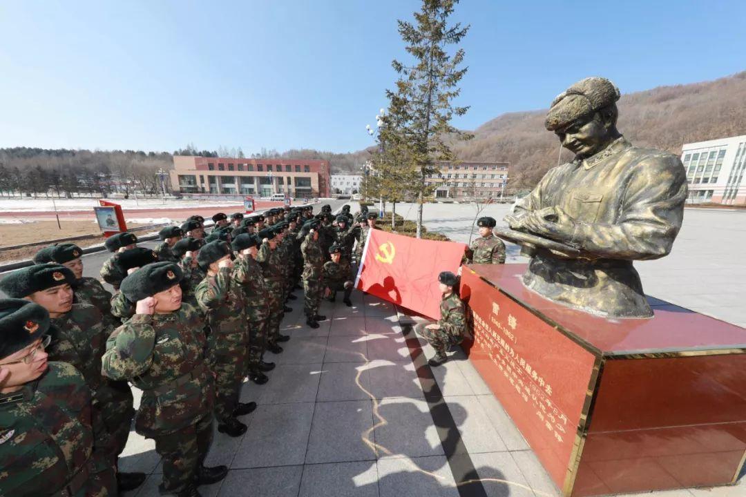 营长训新兵，锻造钢铁之师的磨砺之旅，营长训新兵，锻造钢铁意志的磨砺之旅