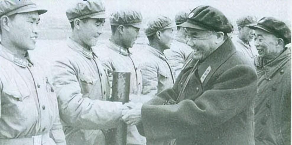 中国现役军长的数量与分布,深度解析与概述,中国现役军长的数量与分布深度解析报告