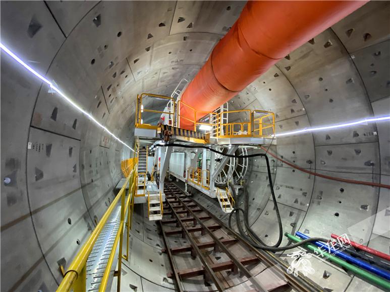 中国超大直径隧道建设最新进展,超大直径盾构机引领时代潮流,中国超大直径隧道建设最新进展,时代领先的超大直径盾构机引领潮流