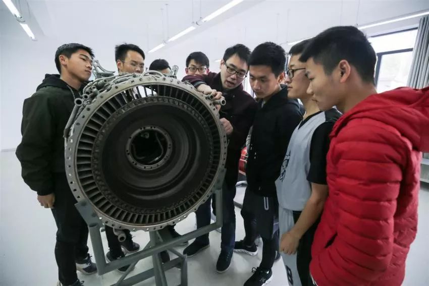 航空发动机制造技术专业，探索、创新与实践，航空发动机制造技术的探索、创新与实践之路
