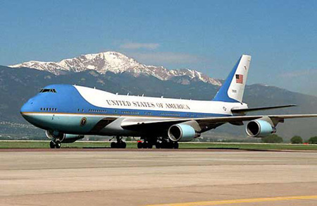 美国空军一号飞机，空中力量的象征与总统的飞行座驾，美国空军一号，空中力量象征与总统飞行座驾