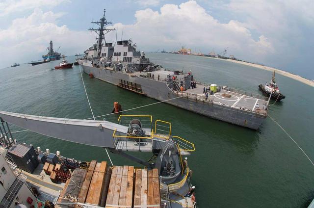 半潜船,探索未知水域的危险与挑战,半潜船,探索未知水域的冒险与挑战