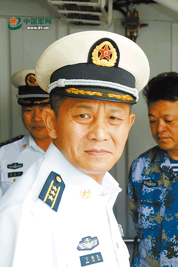 郑州舰的领航者,舰长政委与副职团队的力量,郑州舰领航团队的力量,舰长政委与副职团队的协同合作