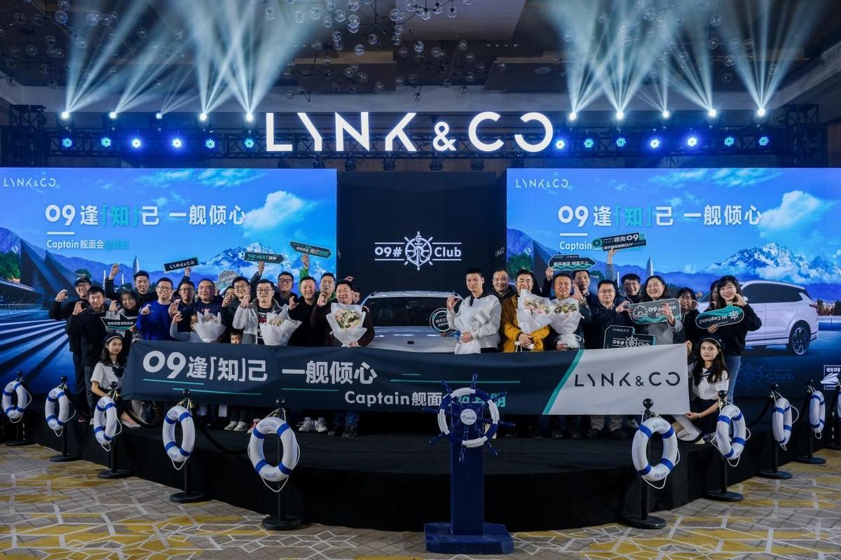 昆明舰，中国海军的新型战舰，中国海军新型战舰昆明舰亮相