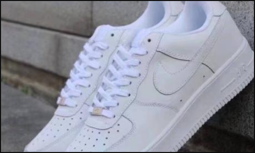 空军一号皮革发绿现象真相解析，空军一号皮革发绿现象真相揭秘