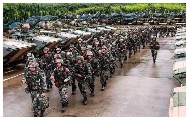 东部战区12集团军，守护国家安全的钢铁长城，东部战区12集团军，钢铁长城守护国家安全