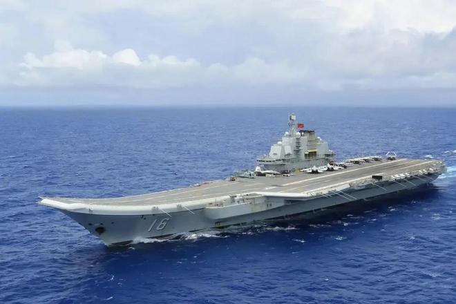 中国航空母舰辽宁舰