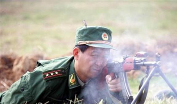 丁晓兵的军人世家背景,家族荣耀与个人的坚定信仰,丁晓兵,军人世家背景铸就的荣耀与坚定信仰之路