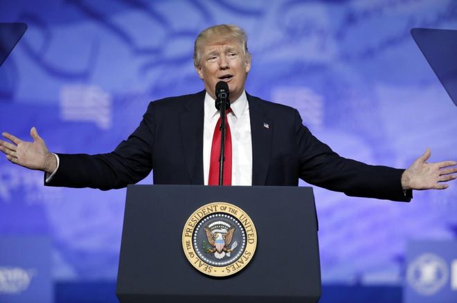 揭秘27岁白宫发言人的背景之路,揭秘白宫发言人背景之路,从起步到巅峰的历程