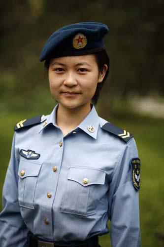 空军军装的多样风采，图片展示与解析，空军军装风采展示与解析，多样服饰展现独特魅力