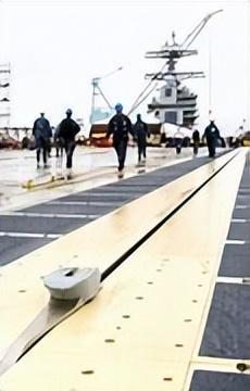 航母下水仪式高清视频，展现国家力量与荣耀的瞬间，航母下水仪式盛况实录，国家力量与荣耀的辉煌瞬间