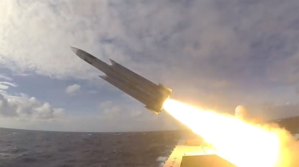 雄峰-3导弹,现代军事力量的杰出代表,雄峰-3导弹,现代军事力量的璀璨明珠