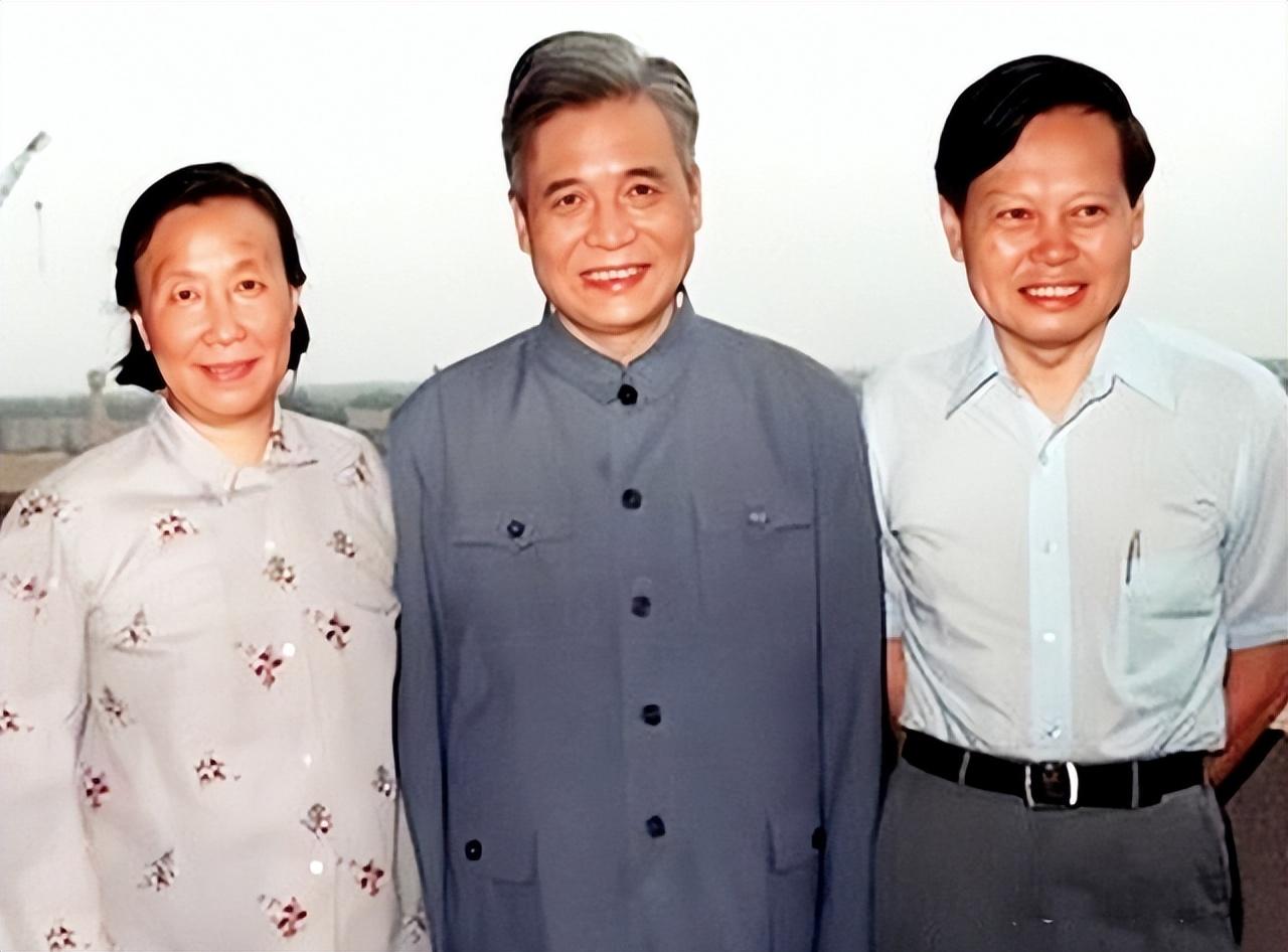 邓稼先夫人许鹿希的现状，岁月静好，精神永存，邓稼先夫人许鹿希，岁月静好，精神永存，现状如何？