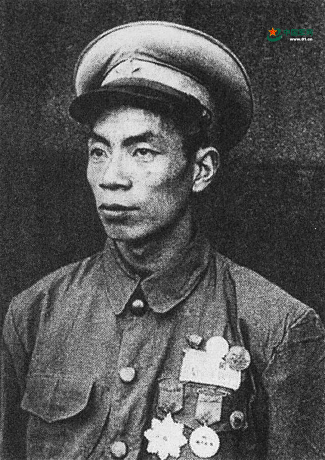 杨根思连臂章,荣耀与传承的象征,杨根思连臂章,荣耀传承的徽章