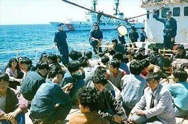 偷渡成功的例子，风险与机遇并存的人生抉择，偷渡成功的背后，风险与机遇并存的人生抉择之路