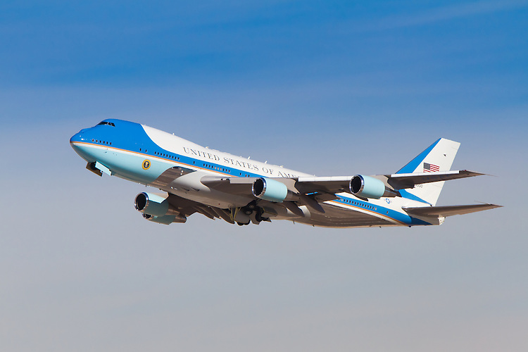 中国空军一号飞机图片，历史与现状的展示，中国空军一号飞机，历史与现状图片展示