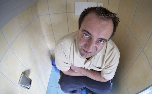 今天是中国便秘日，我们需要正视肠道健康，今日中国便秘日，关注肠道健康，不容忽视