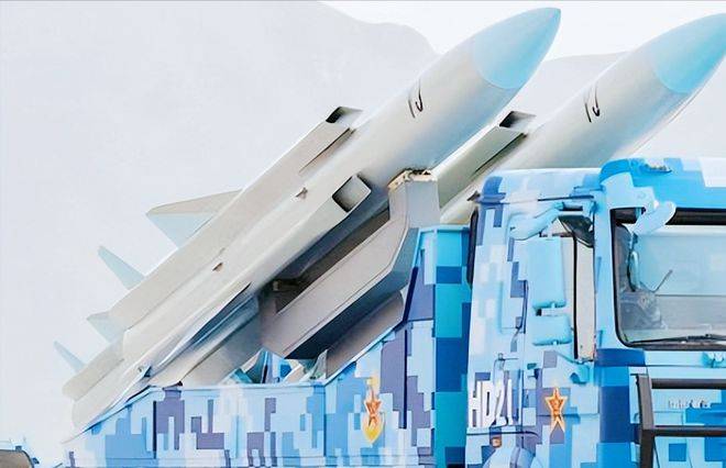 鹰击18导弹,揭示其神秘面纱,鹰击18导弹,揭秘神秘面纱