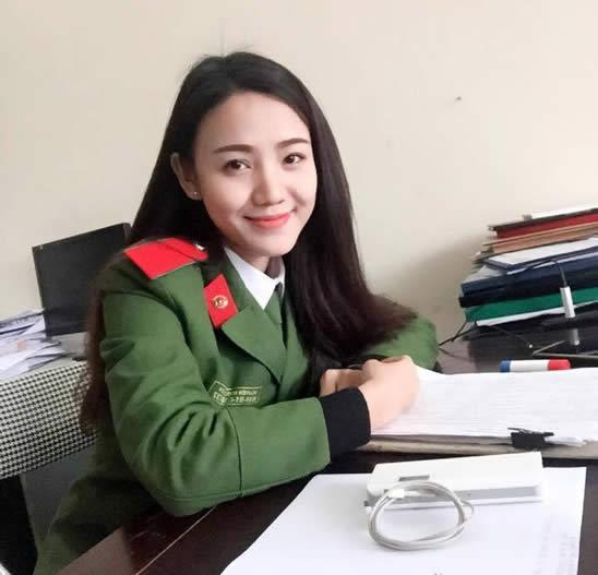 越南反击战中的被俘中国女兵，英勇与坚韧的见证，越南反击战中女兵英勇被俘，坚韧与勇气的见证