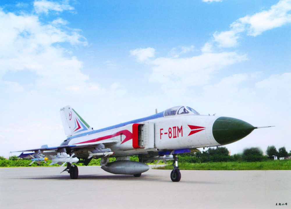 南昌航空大学与歼八的渊源,南昌航空大学与歼八的深厚渊源