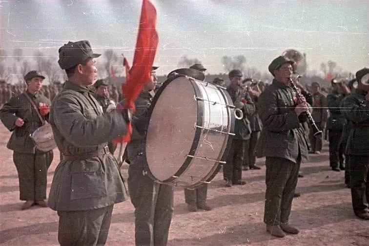 美军装备换装潮遭遇预算大砍,影响与挑战,美军装备换装遭遇预算大砍,影响与挑战分析