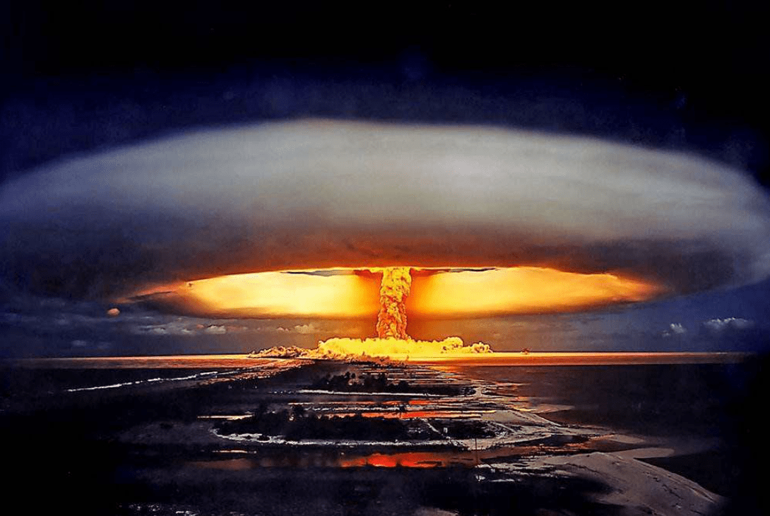 核弹被拦截会引发爆炸吗？解析核武器与拦截技术的潜在风险，核弹拦截过程中的潜在风险与爆炸解析，核武器与拦截技术的博弈