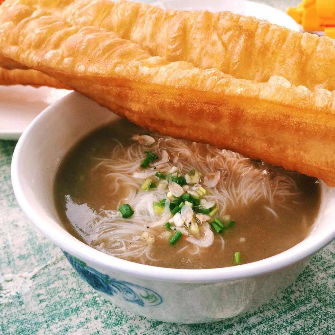 谢荣德,一位卓越的企业领袖与时代先锋,谢荣德,卓越企业领袖,时代先锋领航者