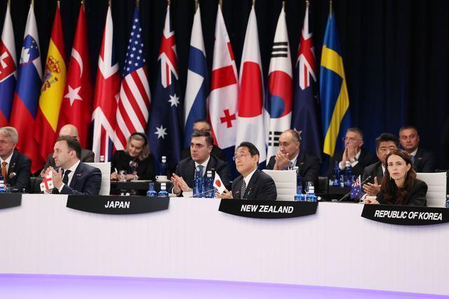 中美宣布将进行会晤,开启两国关系新篇章,中美会晤在即,开启两国关系新篇章