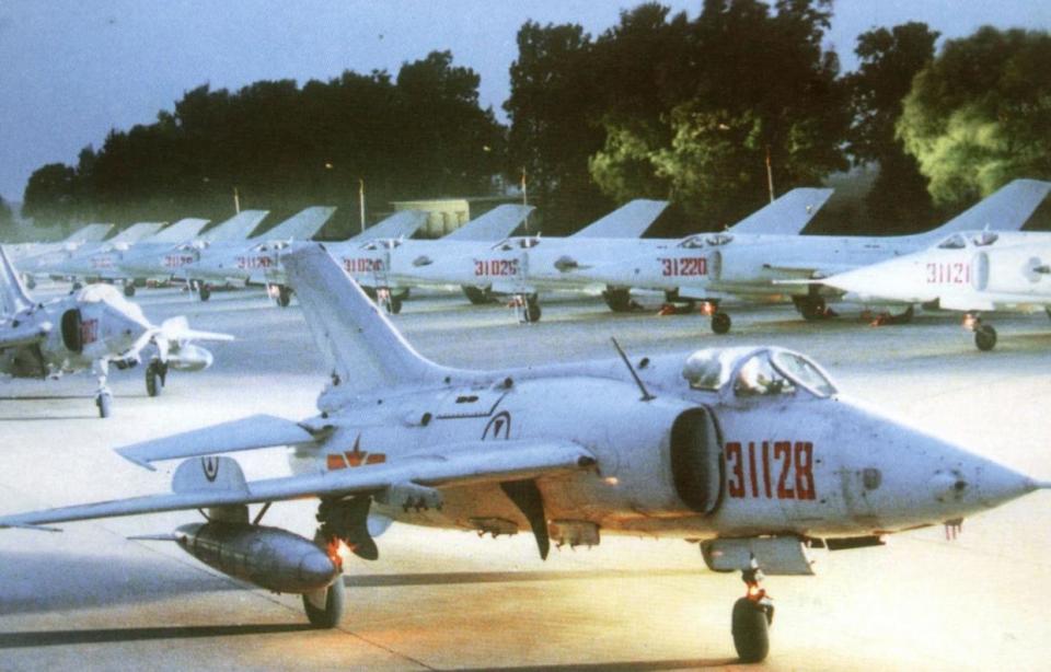 A-10对地攻击机的武器系统研究,A-10对地攻击机武器系统深度解析