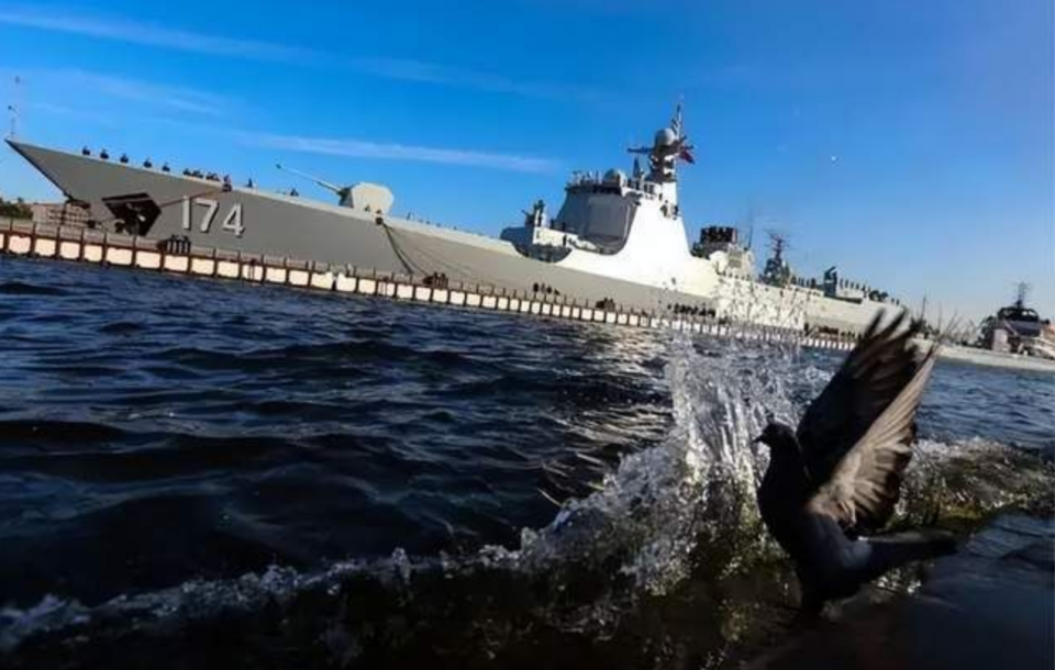 中国海军现役护卫舰火力配置深度解析,中国海军现役护卫舰火力配置全面解析