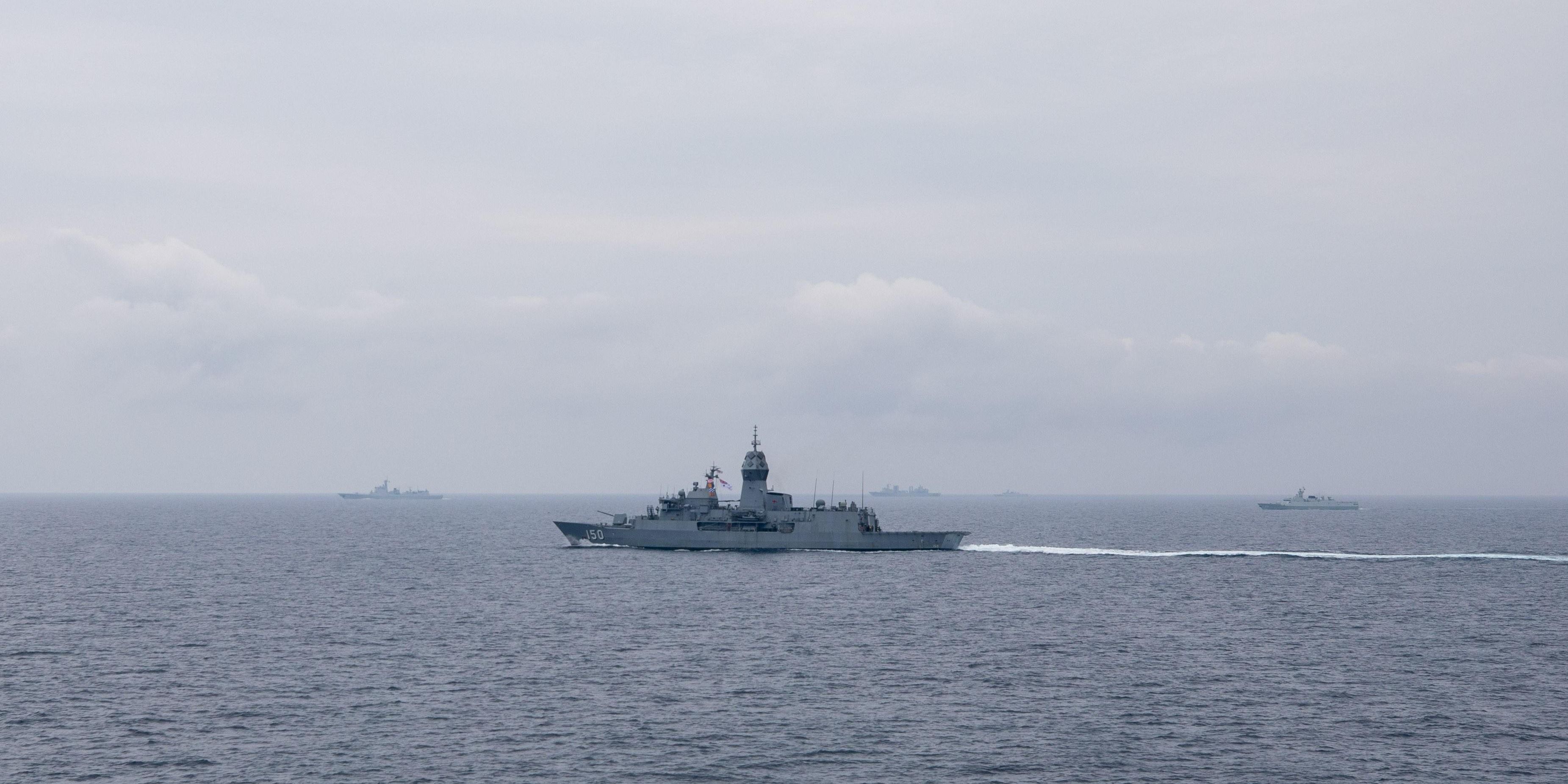 揭秘中国海军052编队,实力与担当的象征,中国海军052编队,实力与担当的象征揭秘