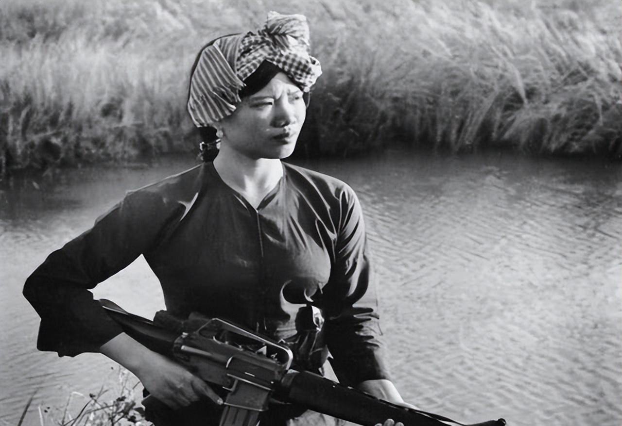 中国女兵在越南的战争经历，英勇无畏，铸就时代传奇，中国女兵越南战争之旅，英勇传奇，时代记忆