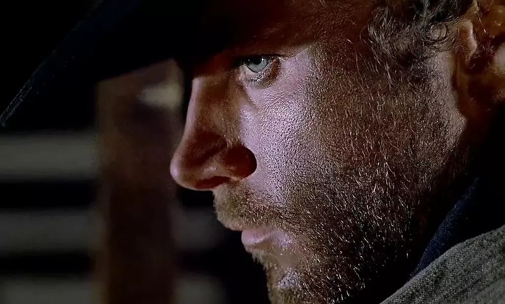 美国西部片无神,探索信仰与人性的疆界,美国西部片中的信仰与人性的疆界探索