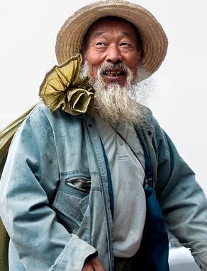 李德在中国有孩子吗?——关于一位传奇人物的家庭生活探究,李德在中国的家庭与生活,关于是否有子女的探究。