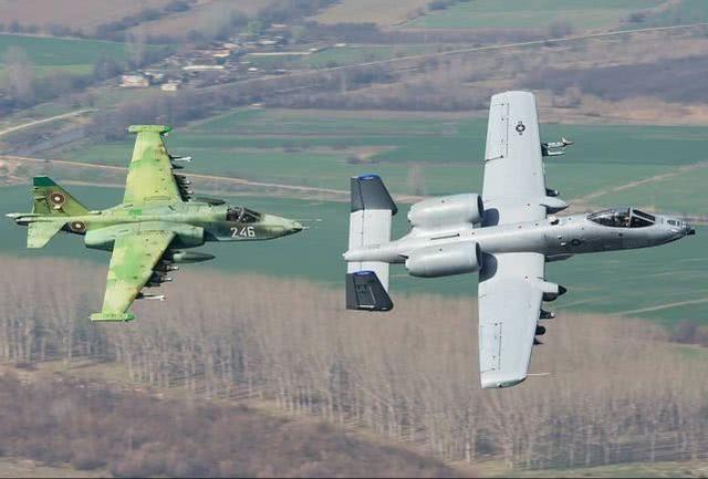 揭秘A-10攻击机的强大实力,揭秘A-10攻击机的强悍战斗力