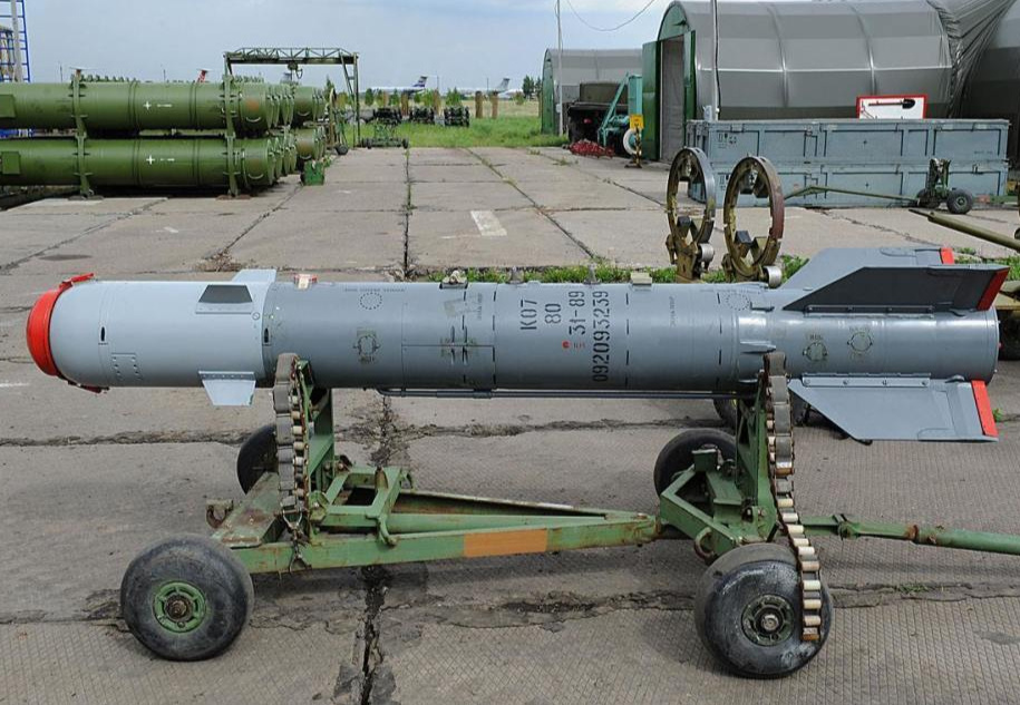 电磁脉冲武器,现代战争的新篇章,电磁脉冲武器,开启现代战争新篇章
