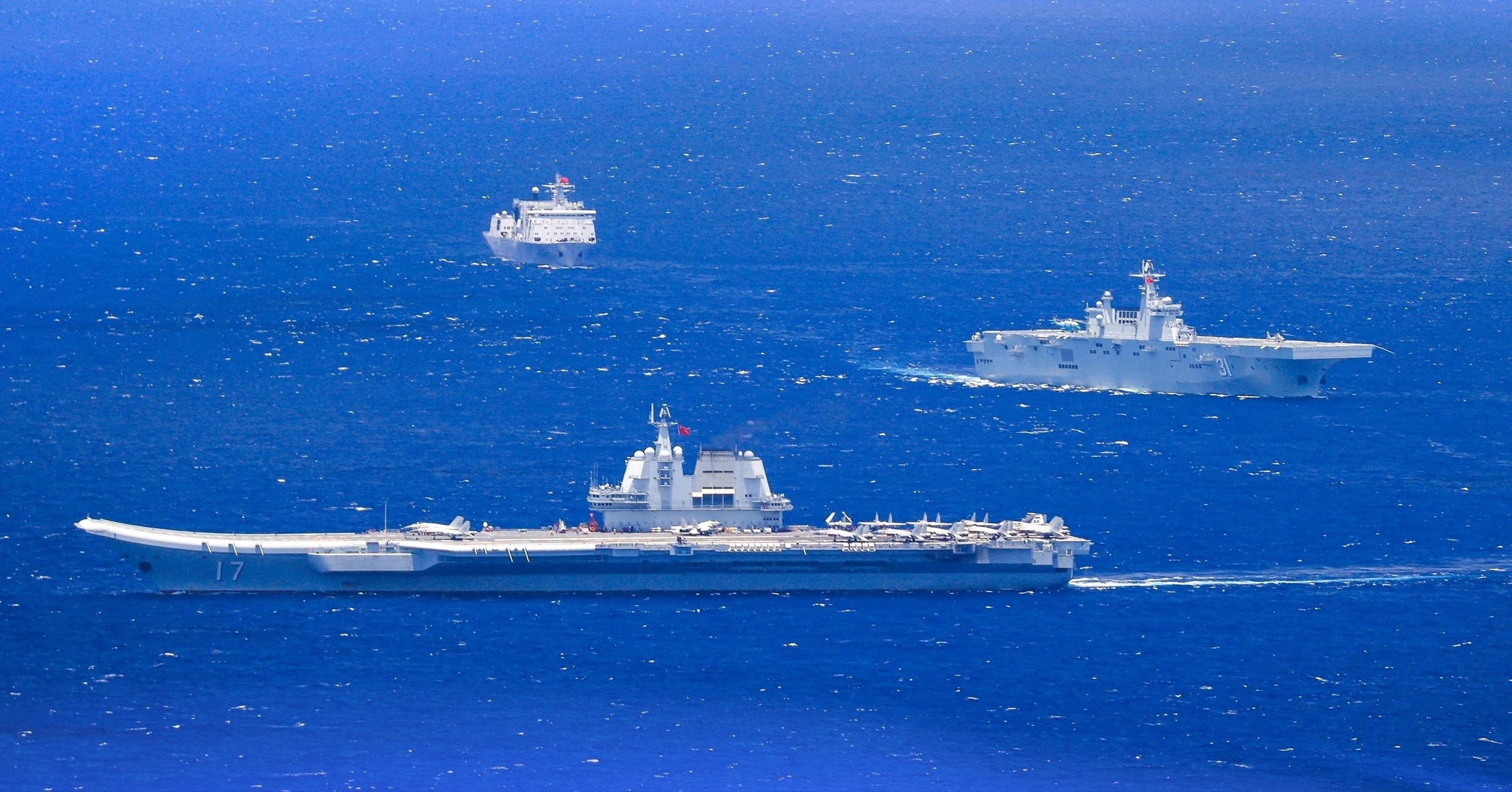 中国航母舰队照片,揭示强大的国防实力与海洋雄心,中国航母舰队照片展现强大的国防实力与海洋雄心