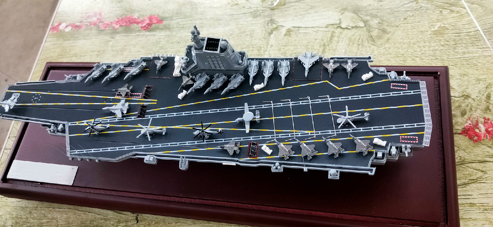 我的心爱之物——航空母舰模型,航空母舰模型——我的心爱之物