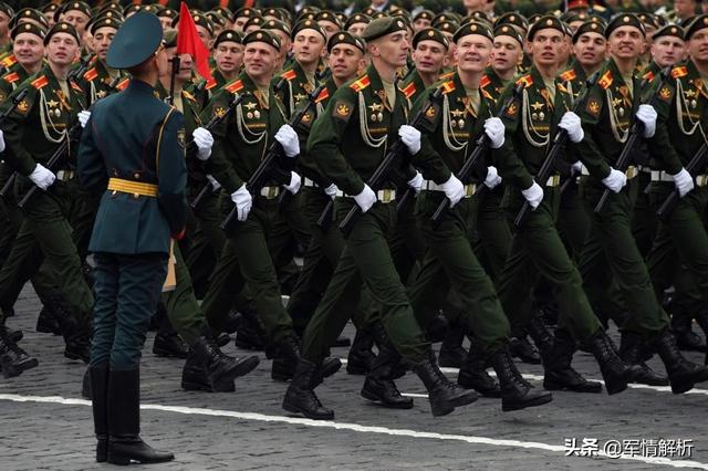 俄罗斯年年阅兵,传统、力量与荣耀的展示,俄罗斯阅兵大典,传统力量与荣耀的展现