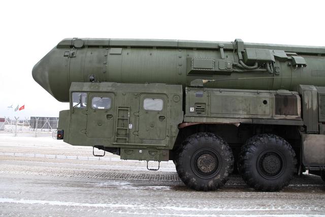 白杨M与萨尔马特，两个世界的交汇点，白杨M与萨尔马特，世界交汇的焦点