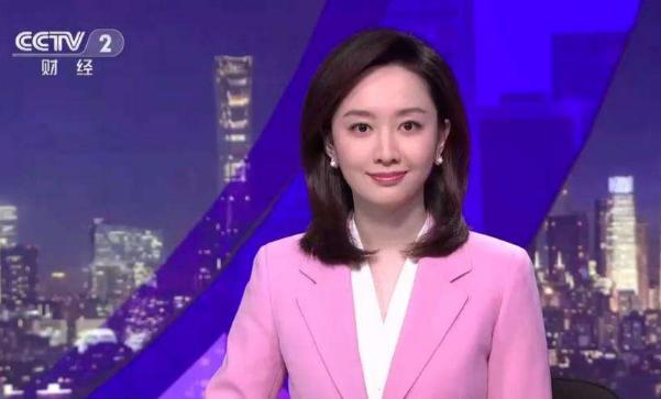 军事频道主持人冯琳,声音与力量的完美结合,冯琳,军事频道的声音与力量之星