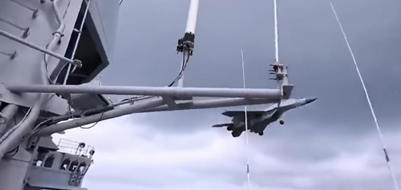 航母下水仪式,视频记录的历史时刻,航母下水仪式,历史时刻的视频记录